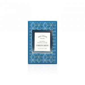 Ассамский чай и белый кедр Wax Lyrical ароматическая карточка  