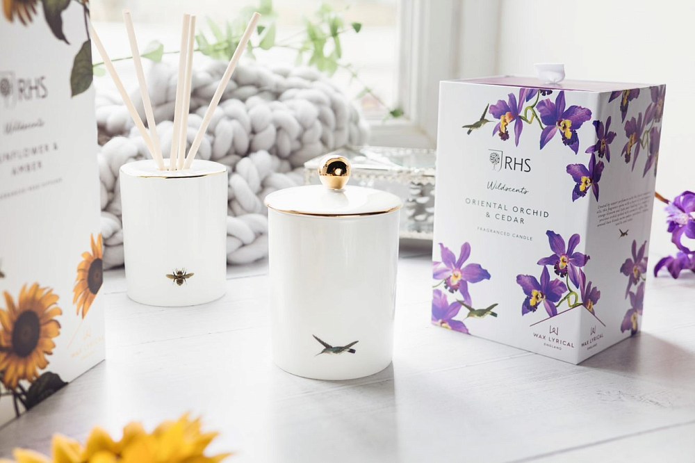 Орхидея и кедр Wax Lyrical ароматическая свеча в фарфоре  